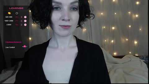 Snapshot of tinawincee chatting on December 23, 7:38 am Tina online show from December 23, 7:38 am