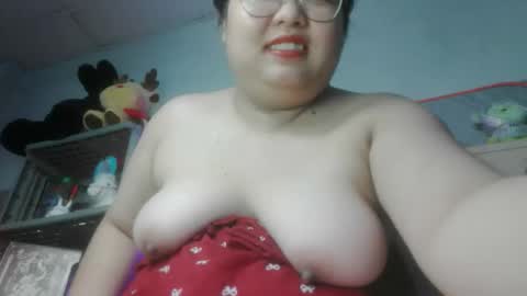 tini_bei online show from May 8, 3:50 pm