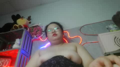 tini_bei online show from May 23, 4:00 pm