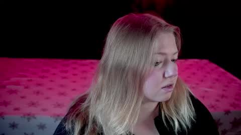 TinkerrBelll online show from December 13, 8:36 pm