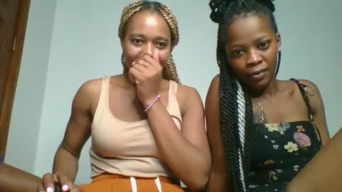 vee online show from April 19, 5:56 pm