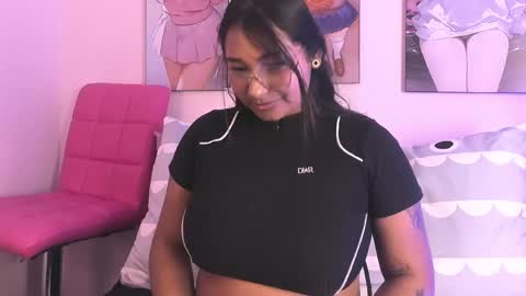 tinna noa online show from April 12, 3:44 am