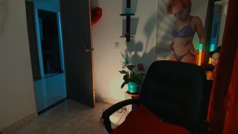 I AM BELLA  ----------- follow my  IG  TINNS 69 online show from March 17, 1:32 am