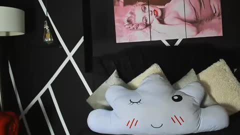 tinny_noa online show from June 1, 11:12 am