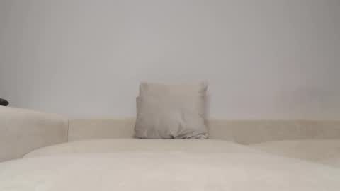 Snapshot of tinnysexygirl chatting on March 7, 7:19 am MissMagicLegs online show from March 7, 7:19 am