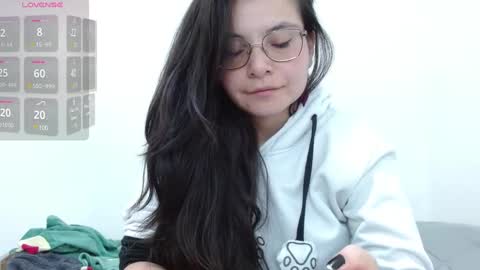 Tiny Caroline online show from January 13, 3:56 am