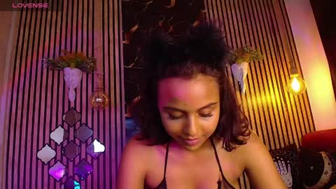 Tiny  online show from April 15, 7:48 am