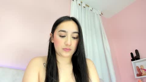 tiny_cora online show from March 9, 10:41 pm