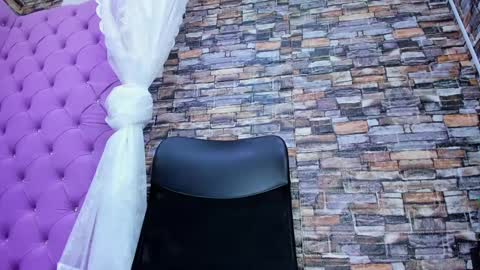 tiny online show from December 28, 8:26 am