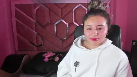 tiny online show from February 6, 5:35 am