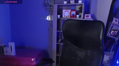 tiny online show from March 11, 6:32 am