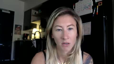 tinyandtatted420 online show from October 26, 4:13 pm