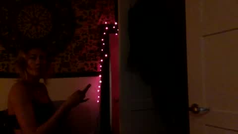 tinyandtatted420 online show from November 23, 12:54 am