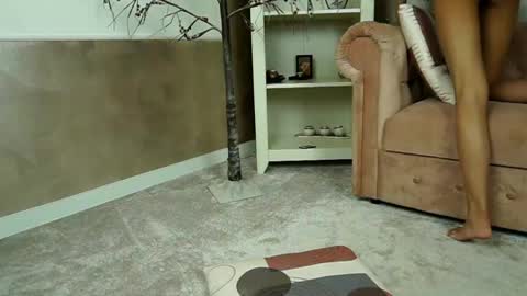 TinyCassi online show from May 11, 4:40 am