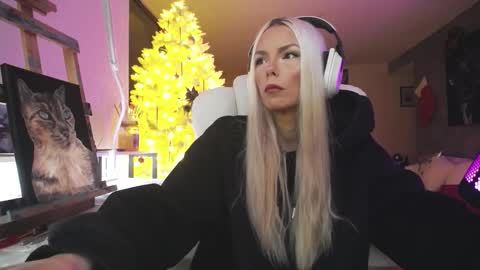 stage Kylie Sinner  brand CLITBAIT online show from January 12, 11:10 pm