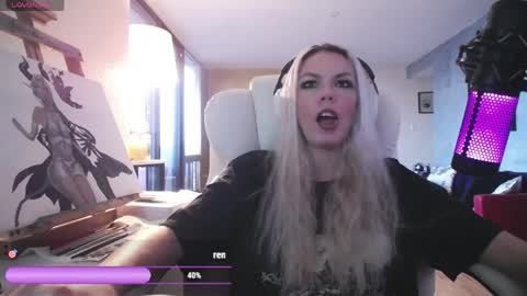 stage Kylie Sinner  brand CLITBAIT online show from March 29, 10:04 am