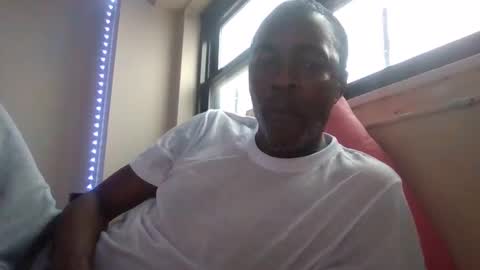 Snapshot of tinypoodledick chatting on February 6, 5:30 pm littledpoodledick online show from February 6, 5:30 pm