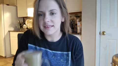 tinywithtiddies online show from November 6, 1:01 pm