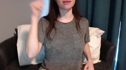 Snapshot of tinyytina chatting on January 12, 2:52 pm TinyyTina online show from January 12, 2:52 pm