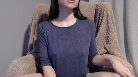 Snapshot of tinyytina chatting on May 1, 10:20 am TinyyTina online show from May 1, 10:20 am