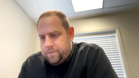 Snapshot of tipman84 chatting on May 29, 4:38 pm C online show from May 29, 4:38 pm