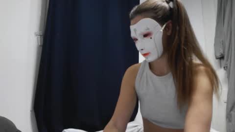 Tinks online show from November 24, 9:14 pm