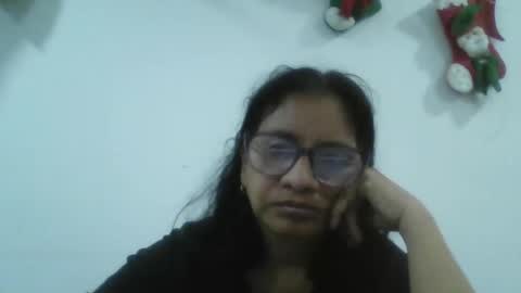 Snapshot of titssmall123 chatting on February 7, 10:30 am Ester online show from February 7, 10:30 am
