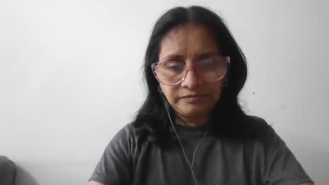 Snapshot of titssmall123 chatting on March 12, 5:08 pm Ester online show from March 12, 5:08 pm