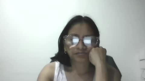 Snapshot of titssmall123 chatting on June 3, 8:17 am Ester online show from June 3, 8:17 am