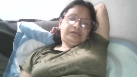 Snapshot of titssmall123 chatting on June 9, 3:56 pm Ester online show from June 9, 3:56 pm