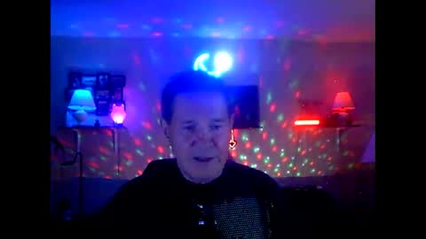 Snapshot of tkthedj chatting on April 25, 1:30 am TK online show from April 25, 1:30 am