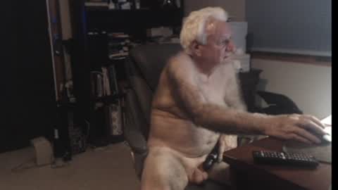 Snapshot of tlc_dude chatting on July 5, 4:19 am TLC dude online show from July 5, 4:19 am