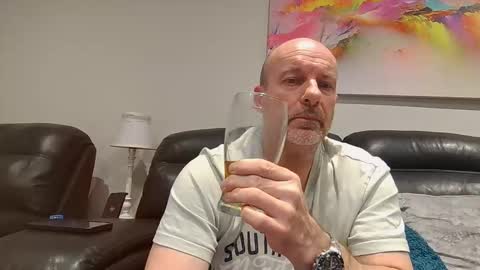 toerag69 online show from May 2, 6:24 pm