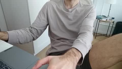 Martin online show from February 10, 11:25 am