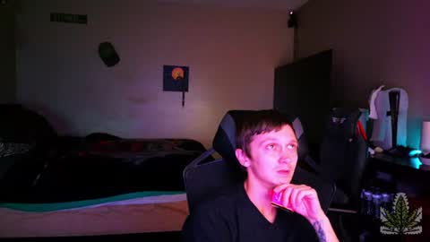 Snapshot of tokensarefun12801 chatting on July 17, 6:31 am tokensarefun12801 online show from July 17, 6:31 am