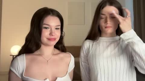 Alice  Alice -   online show from May 27, 1:41 pm