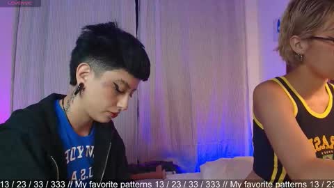 Snapshot of tokyo_blues chatting on October 23, 9:52 am  Halsey  Sofii  online show from October 23, 9:52 am