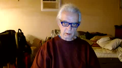 Snapshot of tom112292014 chatting on December 4, 4:10 am tom112292014 online show from December 4, 4:10 am