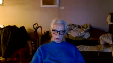 Snapshot of tom112292014 chatting on October 25, 7:52 pm tom112292014 online show from October 25, 7:52 pm