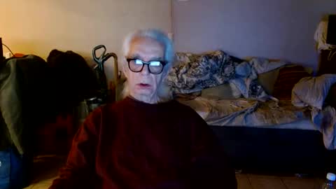 tom112292014 online show from April 4, 1:19 pm