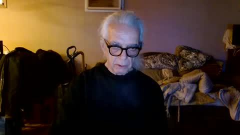 tom112292014 online show from April 8, 11:43 am