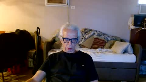 tom112292014 online show from June 16, 1:36 pm