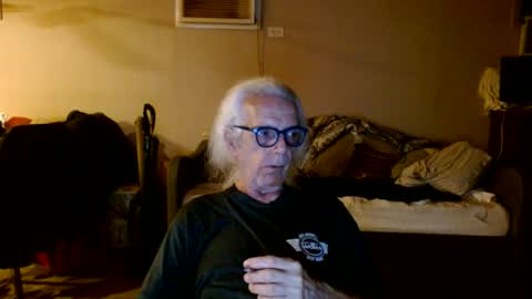 Snapshot of tom112292014 chatting on June 24, 2:21 am tom112292014 online show from June 24, 2:21 am