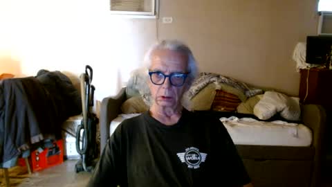 Snapshot of tom112292014 chatting on June 25, 6:34 pm tom112292014 online show from June 25, 6:34 pm