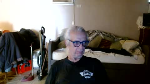 Snapshot of tom112292014 chatting on June 28, 5:52 pm tom112292014 online show from June 28, 5:52 pm