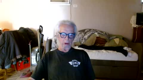 Snapshot of tom112292014 chatting on June 29, 3:45 pm tom112292014 online show from June 29, 3:45 pm