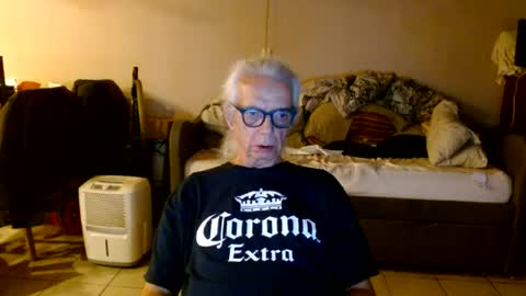 Snapshot of tom112292014 chatting on July 6, 3:03 pm tom112292014 online show from July 6, 3:03 pm