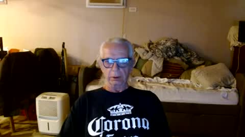 Snapshot of tom112292014 chatting on July 7, 9:52 pm tom112292014 online show from July 7, 9:52 pm