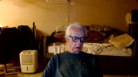 Snapshot of tom112292014 chatting on July 15, 2:06 am tom112292014 online show from July 15, 2:06 am