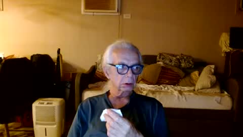 Snapshot of tom112292014 chatting on July 17, 1:12 am tom112292014 online show from July 17, 1:12 am